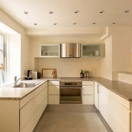 Apartmán Bright For Two Near Metro & Sights *
