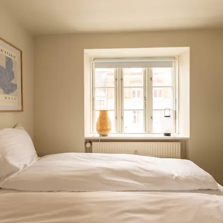 Bright For Two Near Metro & Sights Апартаменты Копенгаген