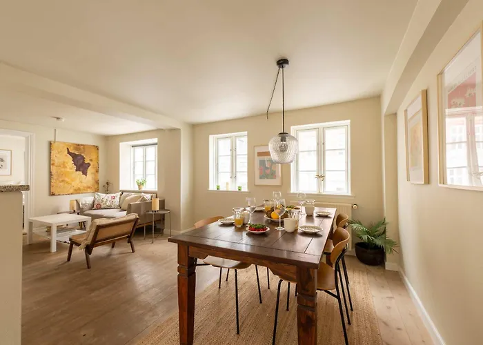 Bright For Two Near Metro & Sights * 코펜하겐