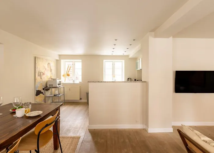 Bright For Two Near Metro & Sights * 코펜하겐