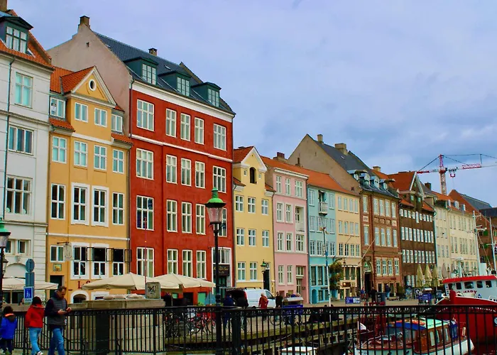 Bright For Two Near Metro & Sights 코펜하겐